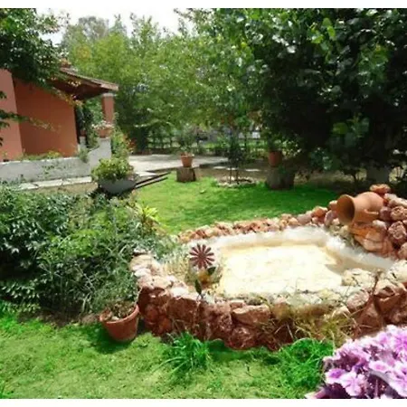 بيت للعطل Errika House 5 *