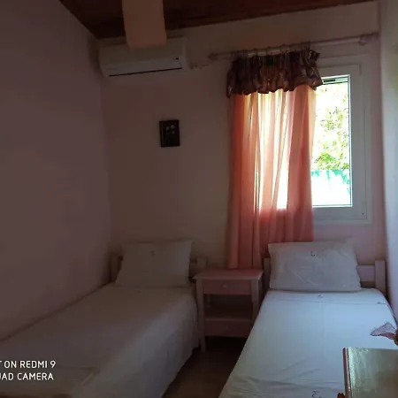 Errika House 5 بيت للعطل *